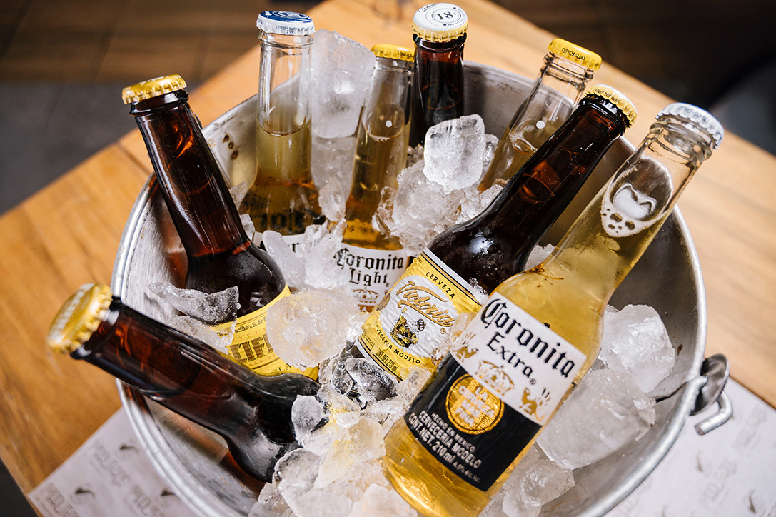 cubeta de ampolletas de cerveza - marlitros